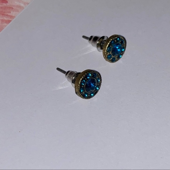 Blue stud earrings - Picture 4 of 5